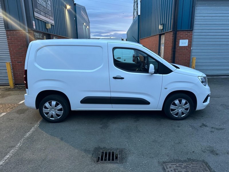 VAUXHALL COMBO