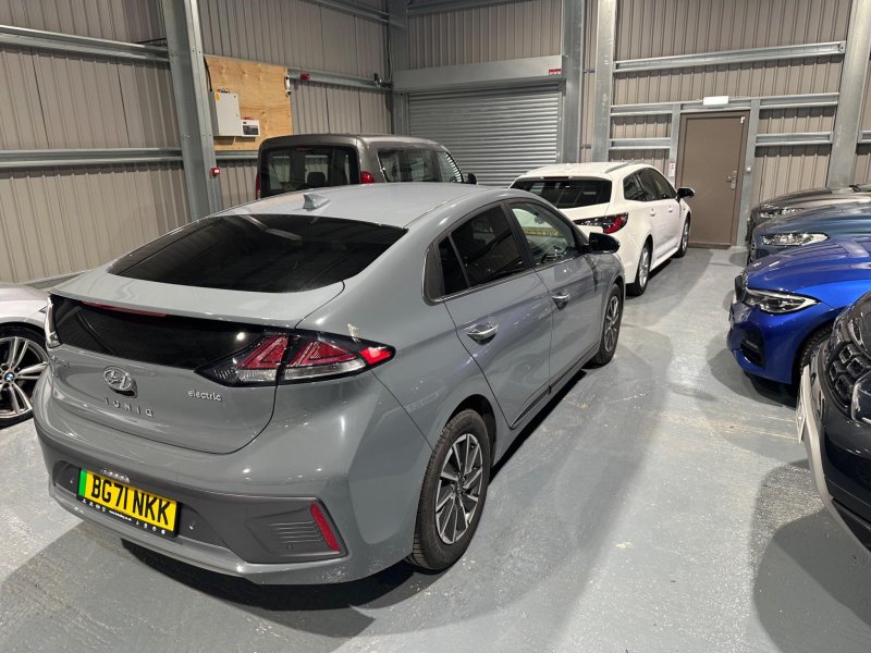 HYUNDAI IONIQ