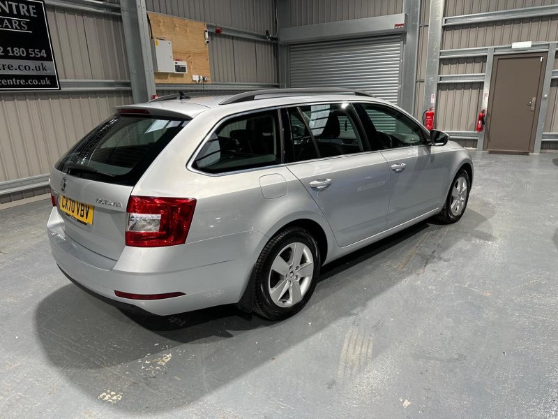 SKODA OCTAVIA
