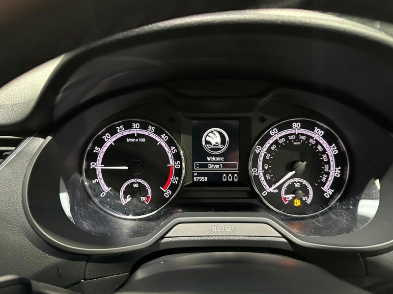 SKODA OCTAVIA