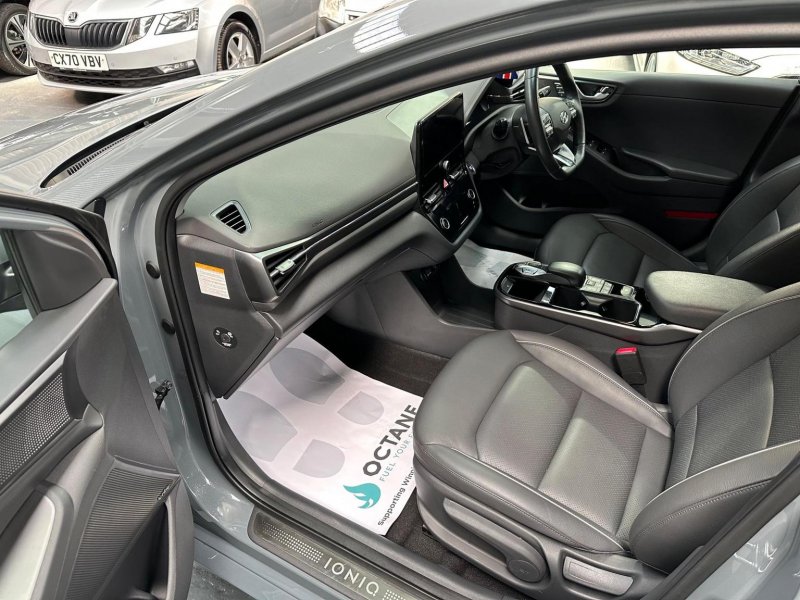 HYUNDAI IONIQ