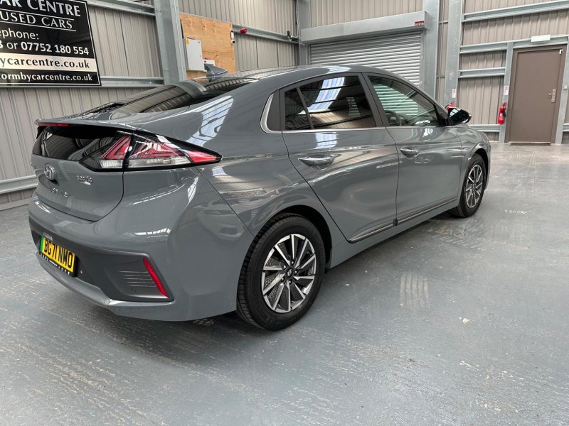 HYUNDAI IONIQ