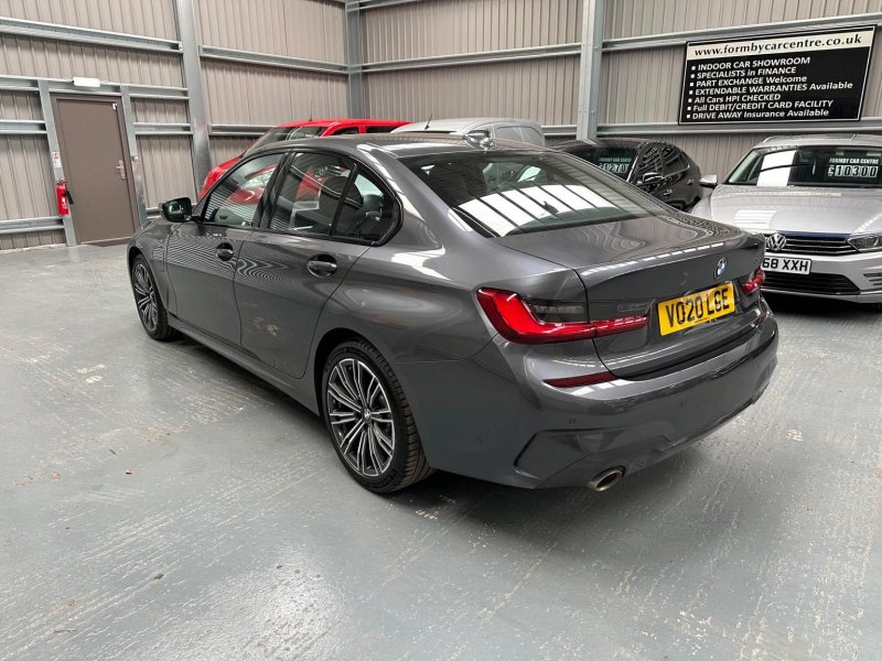 BMW 3 SERIES