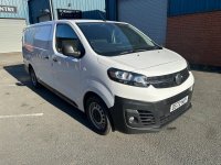 VAUXHALL VIVARO