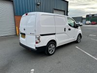 NISSAN E-NV200