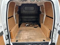 NISSAN E-NV200