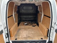 NISSAN E-NV200
