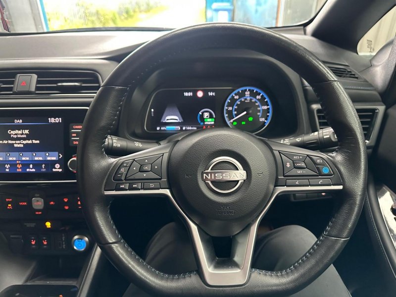 NISSAN LEAF