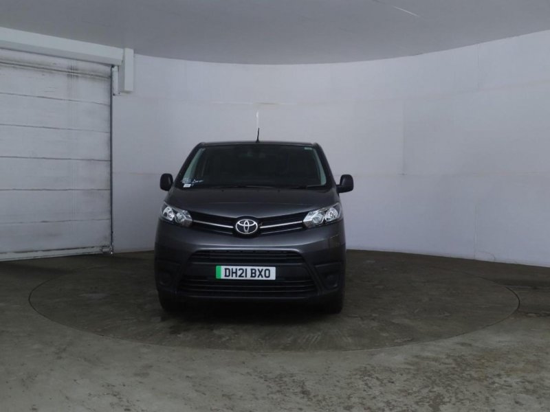 TOYOTA PROACE