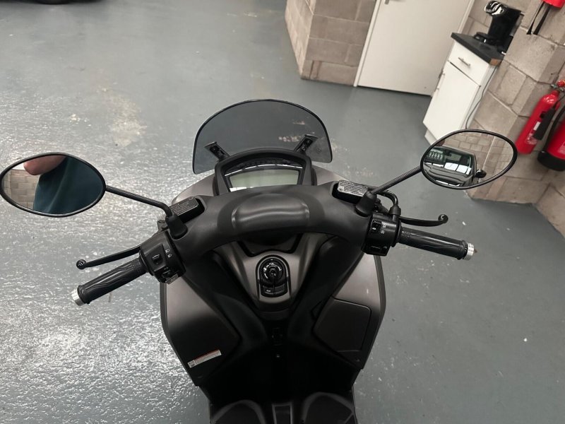 YAMAHA Tricity
